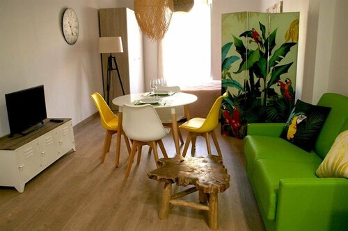 Гостиница Tarragonasuites 63 Tropic в Таррагоне