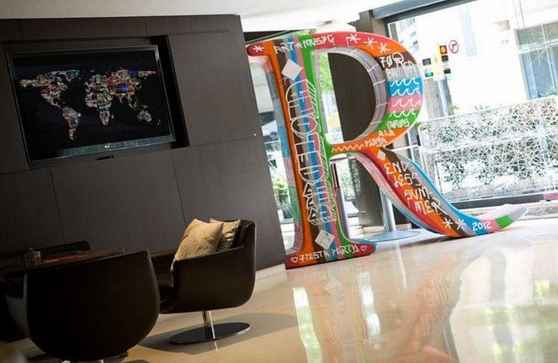 Фото Renaissance Barcelona Hotel