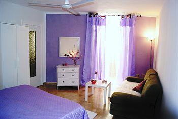 Фото BeeClaire Guest House