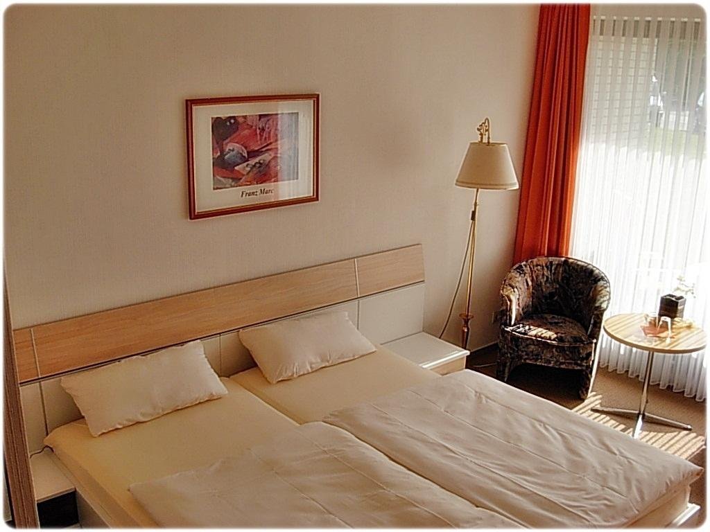 Фото Land-gut-Hotel Nordsee, Hotel Schild