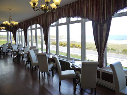 Фото Cullen Bay Hotel