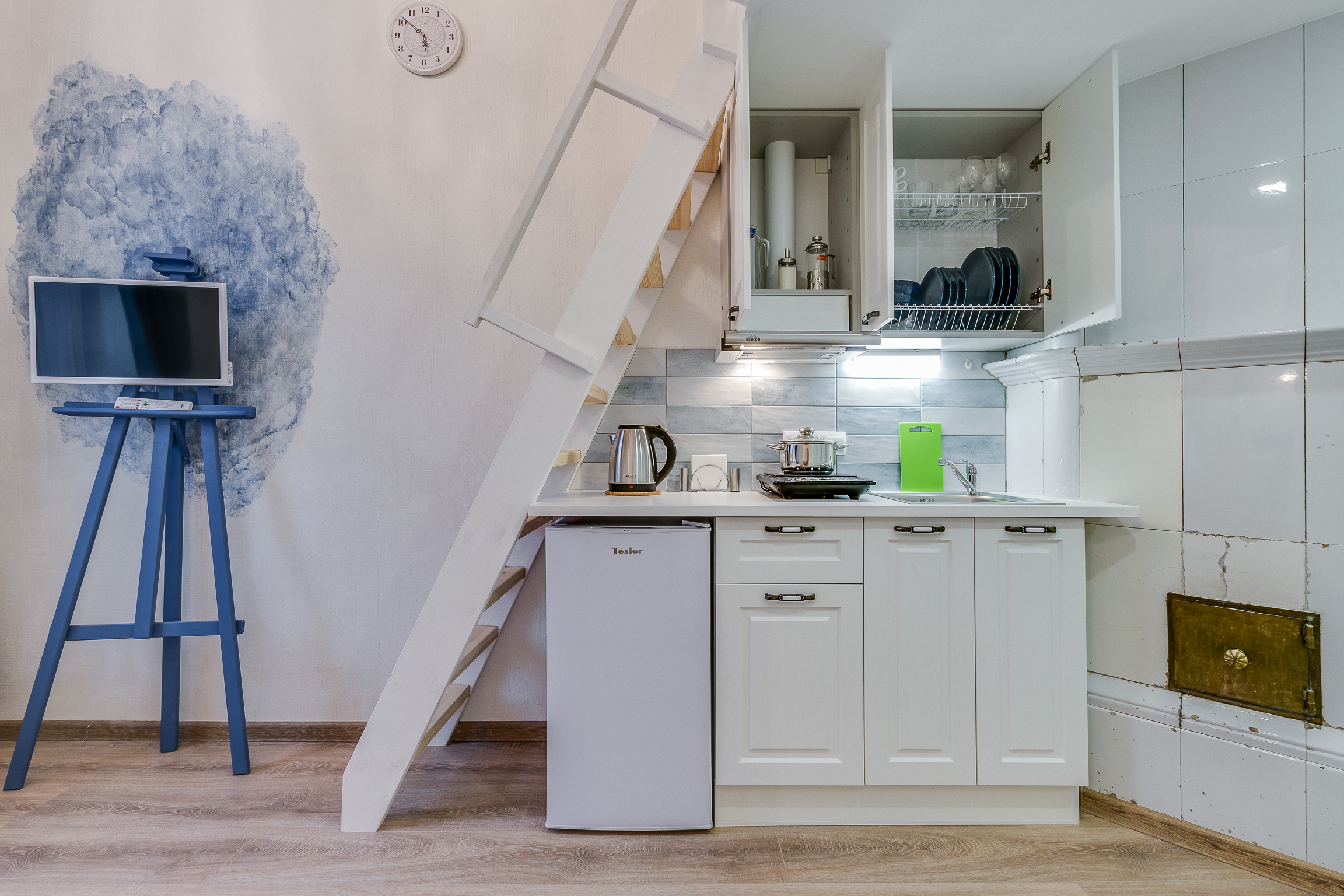 Фото Sokroma Мольберт