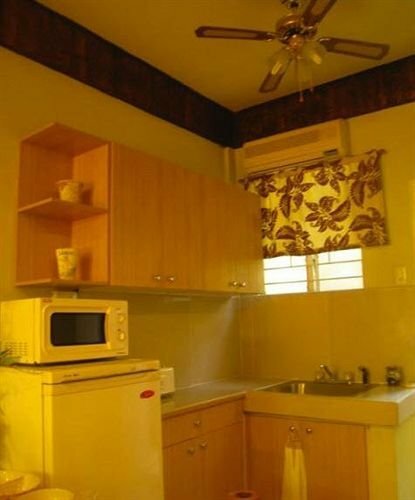 Hotel Dangay Suites, Quezon City, photo