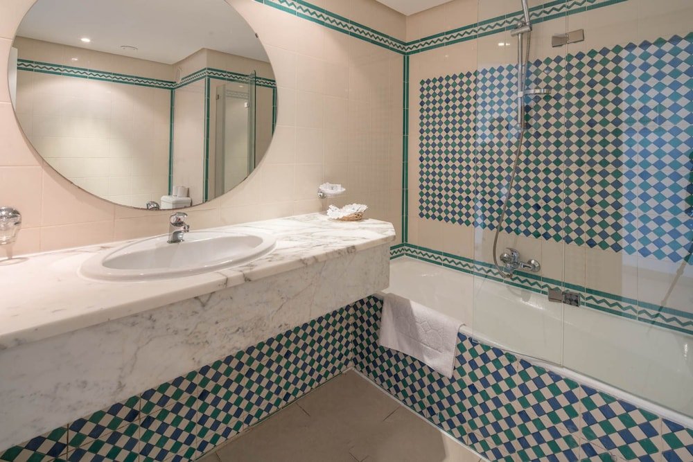 Фото Marhaba Beach