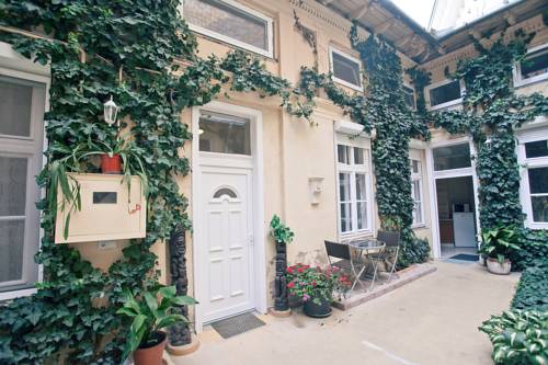 Фото Oasis Guest House Budapest