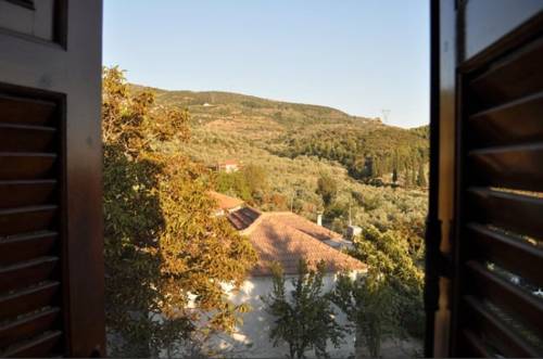 Фото Hotel Defkalion