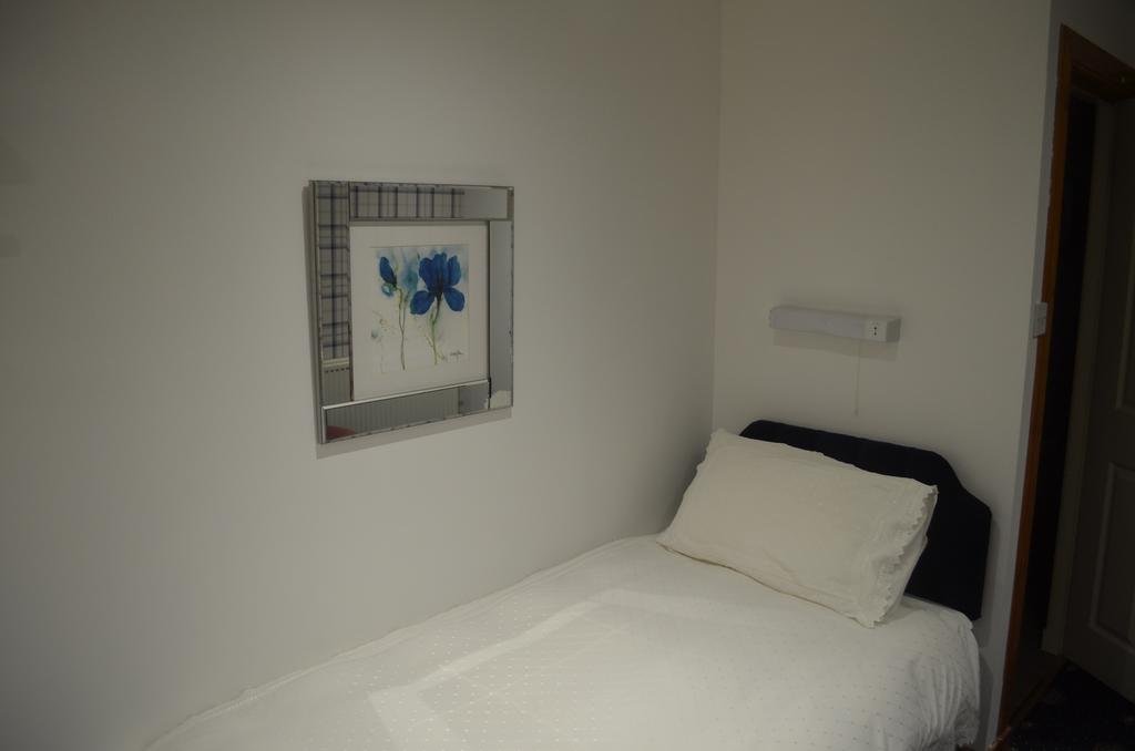 Фото Roseneath Guest House