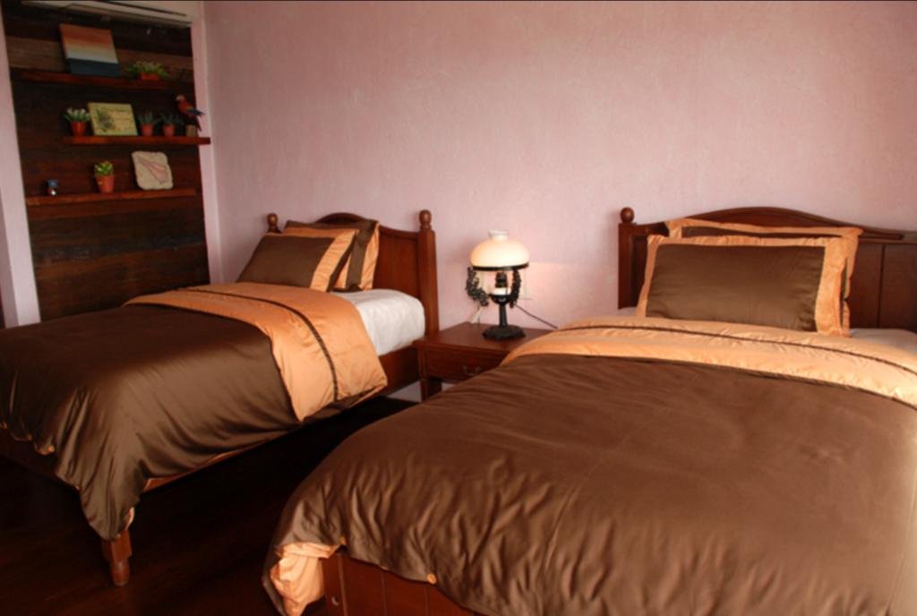 Фото Joaquin's Bed and Breakfast