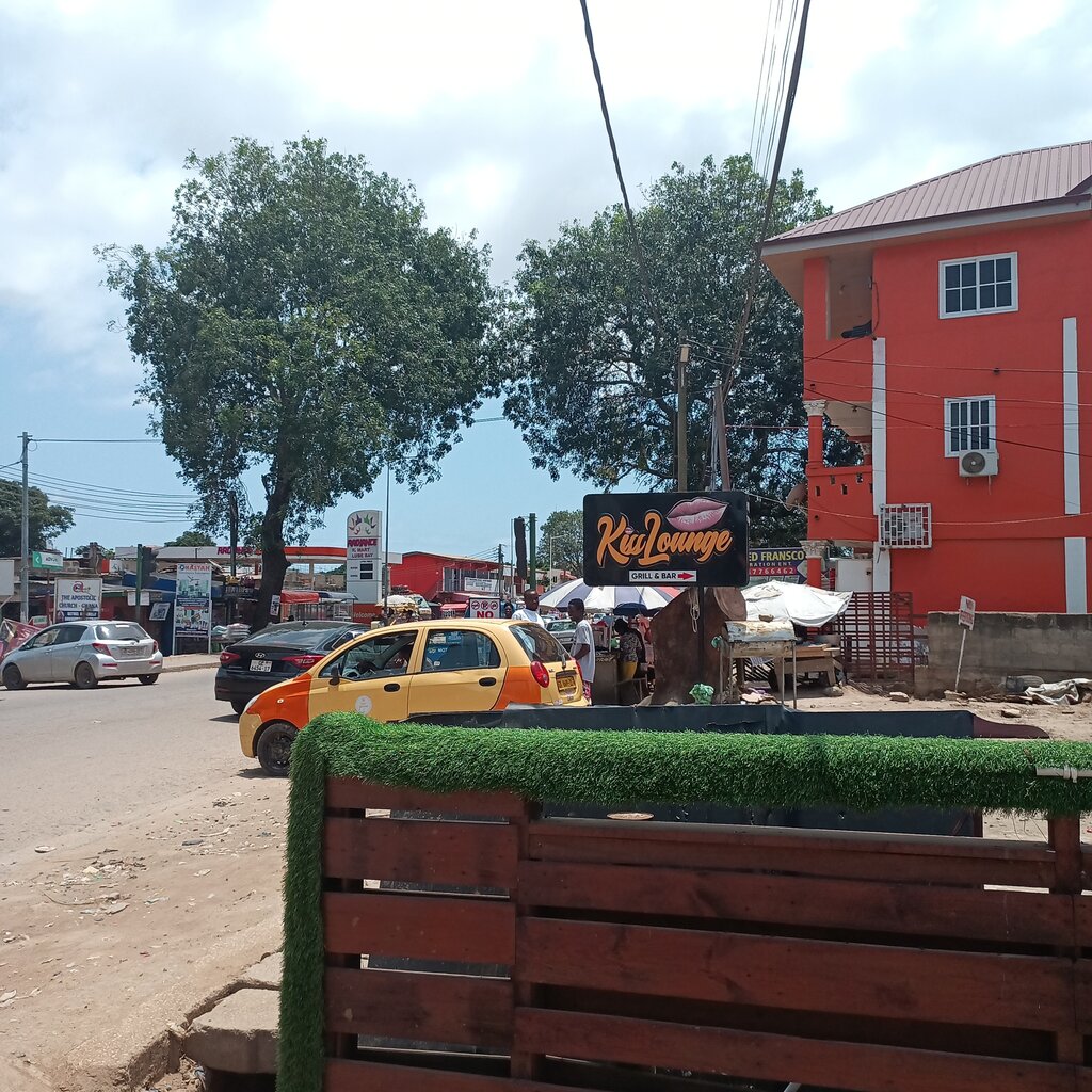 Bus station Darkuman Circle Station, Accra, photo