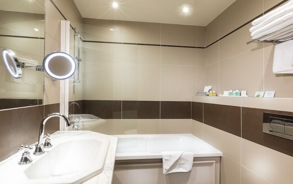 Фото Crystal Hotel