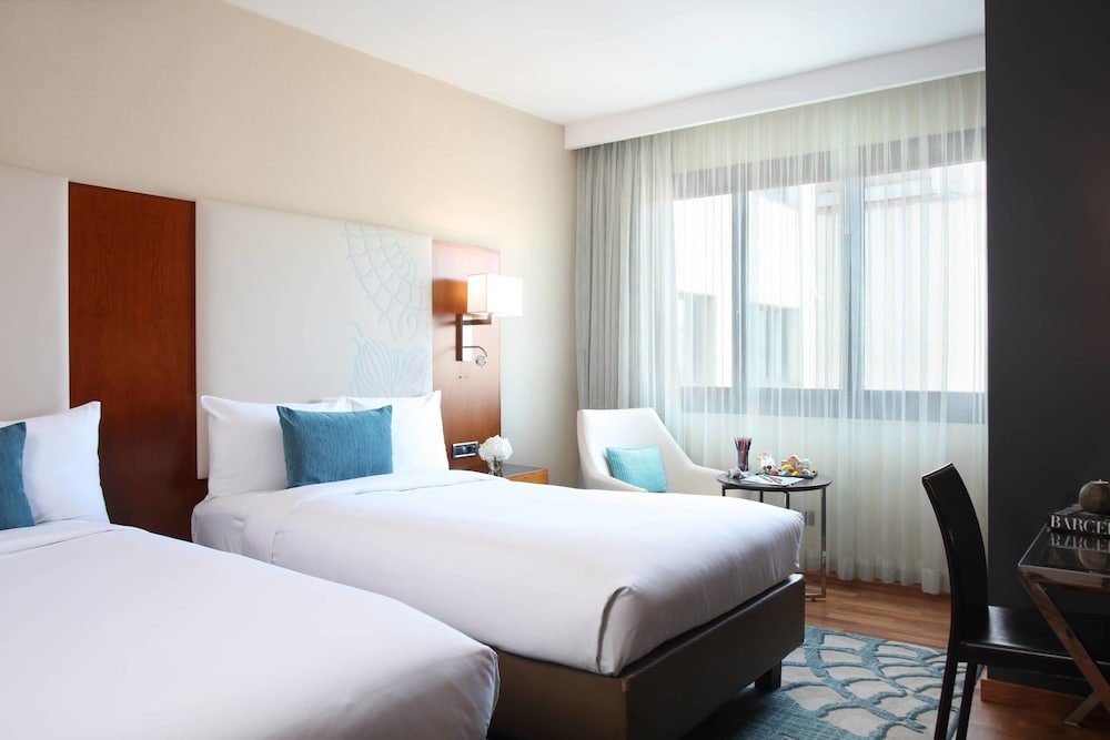 Фото Renaissance Barcelona Hotel