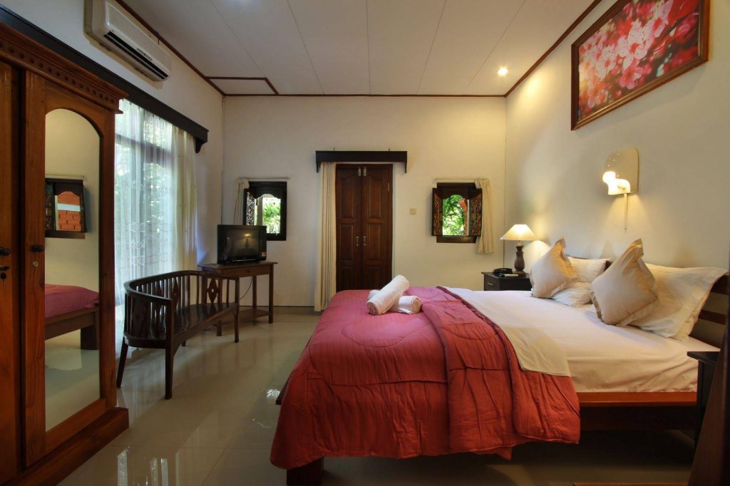 Фото Hotel Jati and Home Stay