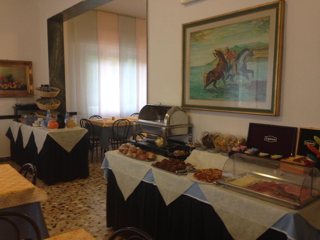 Фото Hotel Arlesiana