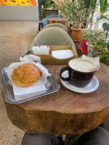 Burgers & Coffee fast food outlet (Jalal-Abad, Jenish Parkı), cafe