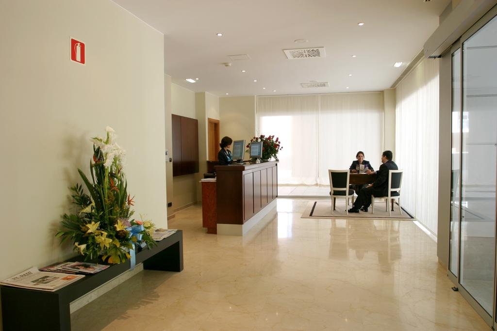 Фото Exe Plaza Delicias