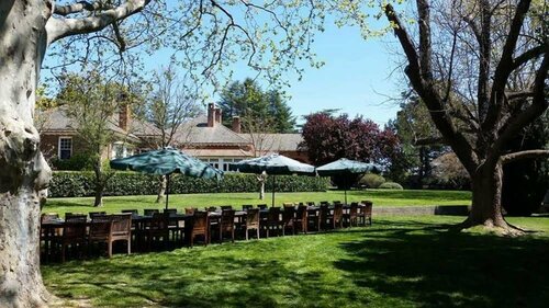 Внешний вид отеля Petersons Armidale Winery and Guesthouse в Армидейле, фото 3