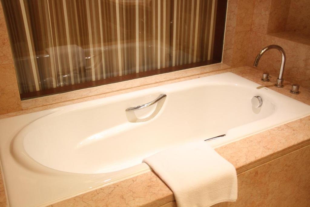 Фото Shenzhen Baolilai International Hotel