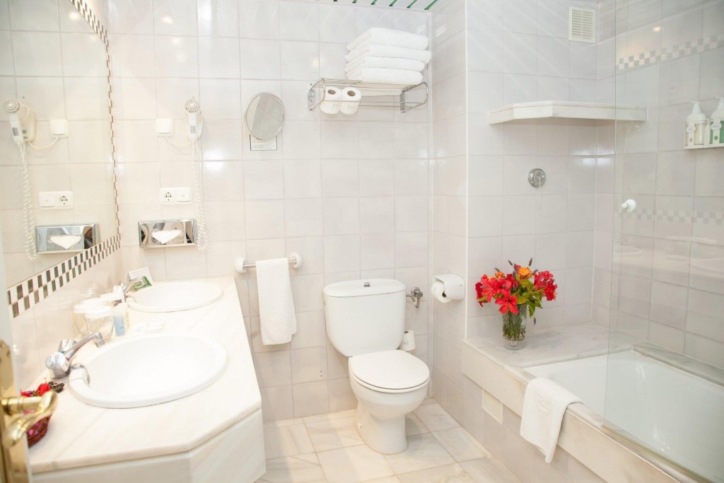 Фото Playa De La Luz Hotel