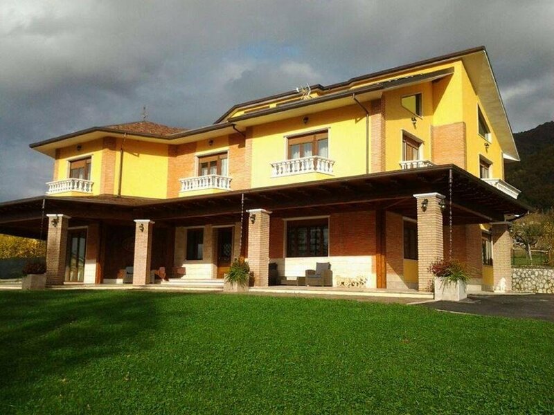 Гостиница B&b La Villa Di Capitignano