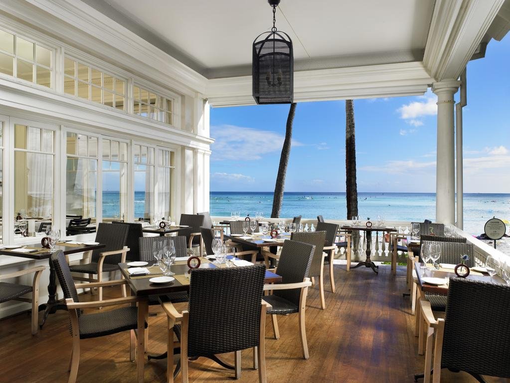 Фото Moana Surfrider, A Westin Resort & SPA, Waikiki Beach