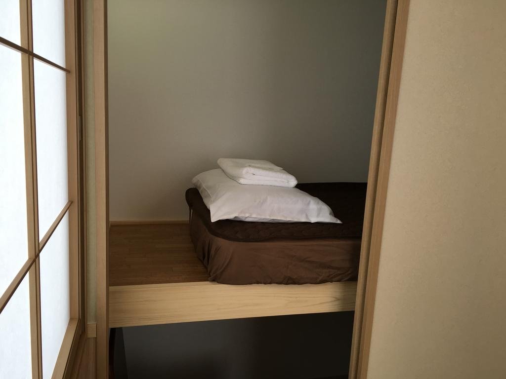 Фото Guesthouse Orange Cabin