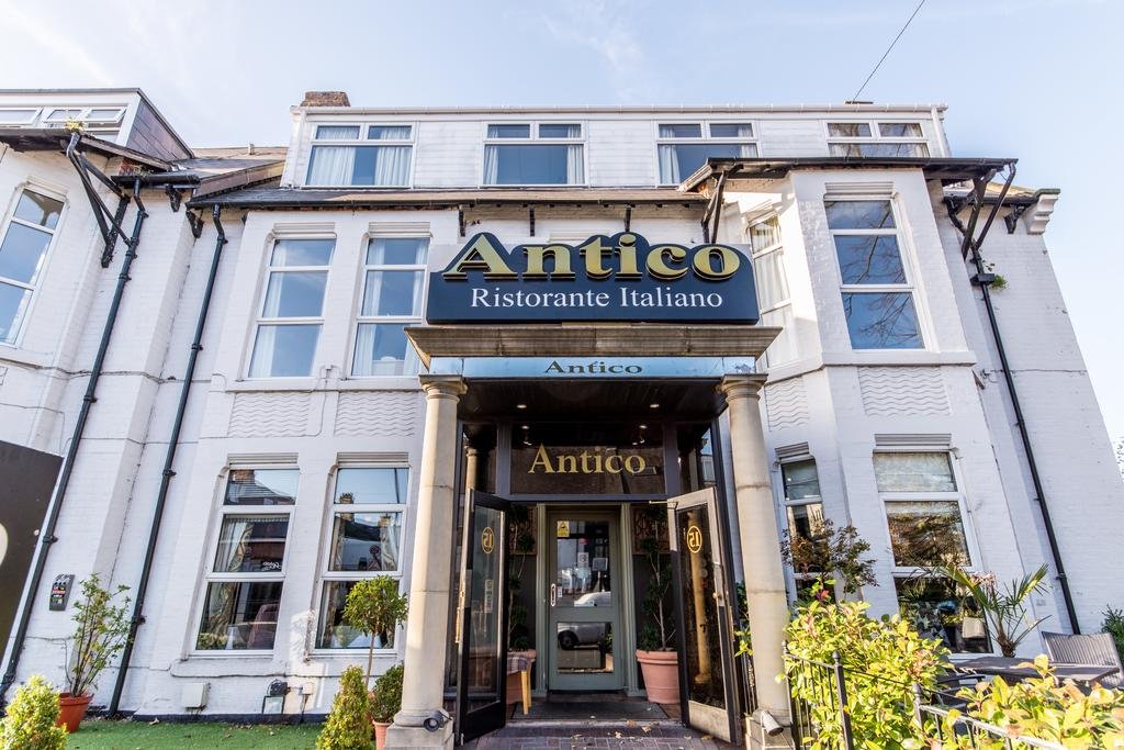 Фото Osborne Hotel