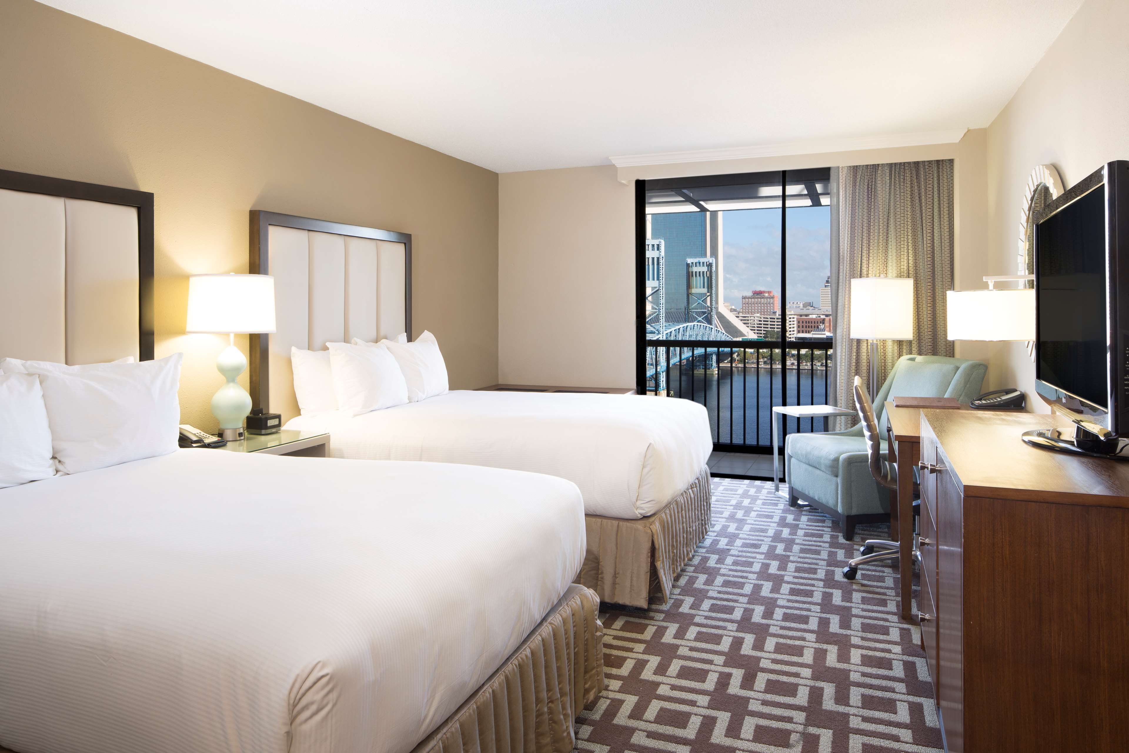 Фото DoubleTree by Hilton Hotel Jacksonville Riverfront