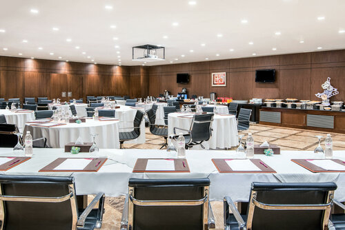 Гостиница Crowne Plaza Madinah, an Ihg Hotel в Медине