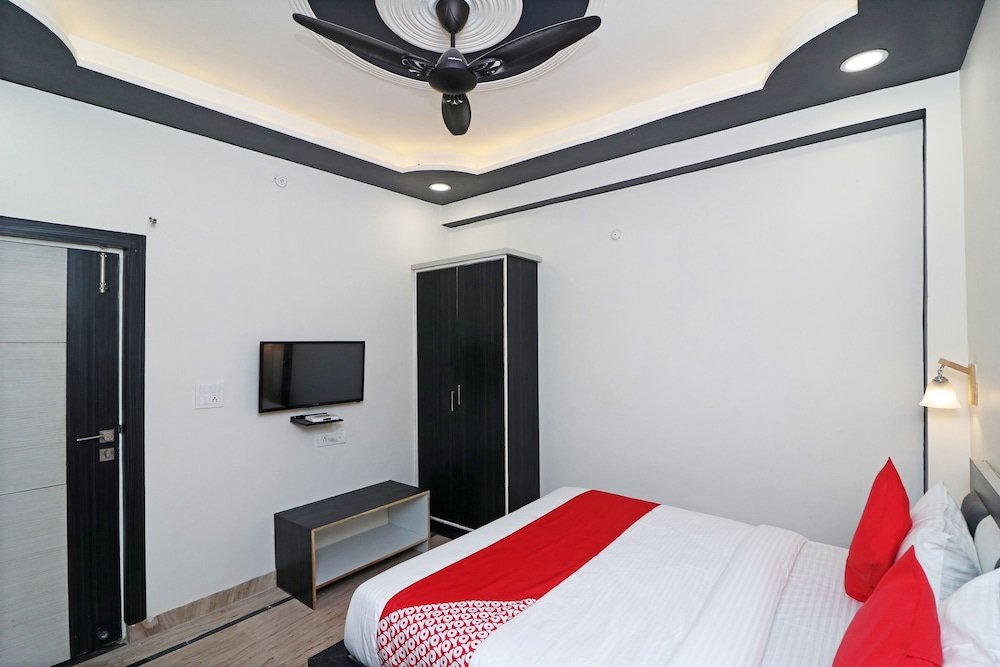 Фото Oyo 29423 03 Townhouse Inn