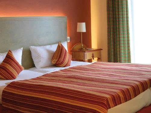 Фото Hotel Schwarzwälder Hof