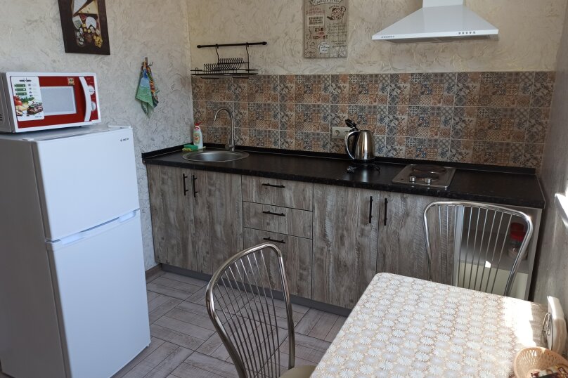 Фото На Кати Соловьяновой 14а