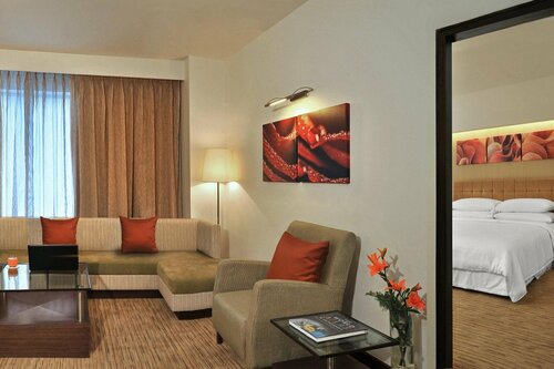 Внешний вид отеля Four Points by Sheraton Hotel & Serviced Apartments, Pune в Пуне, фото 3