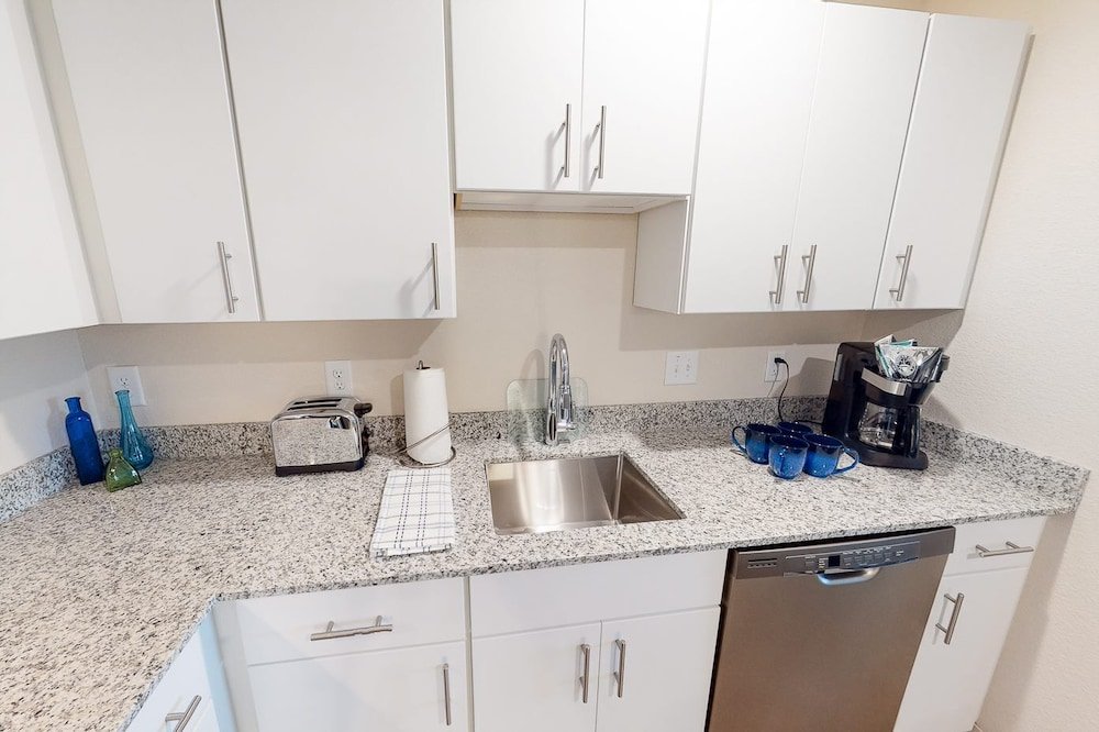 Фото Waterwalk Raleigh Rtp