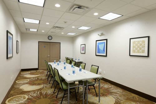 Гостиница Holiday Inn Express & Suites Jamestown by Ihg в Джеймстауне