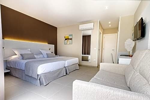 Фото Sanom Beach Resort - Adults Only 