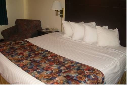 Фото Baymont by Wyndham Casper East