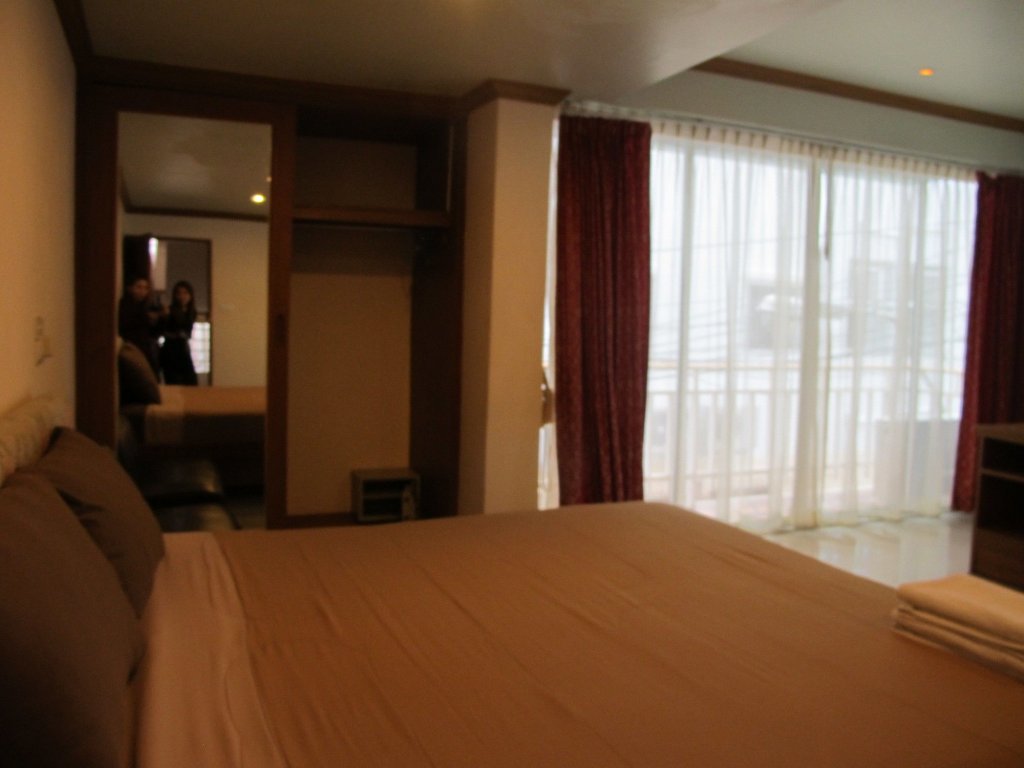 Фото Rouge Service Apartments