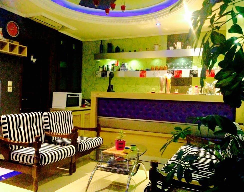 Фото Captain's Beach Boutique Apartments