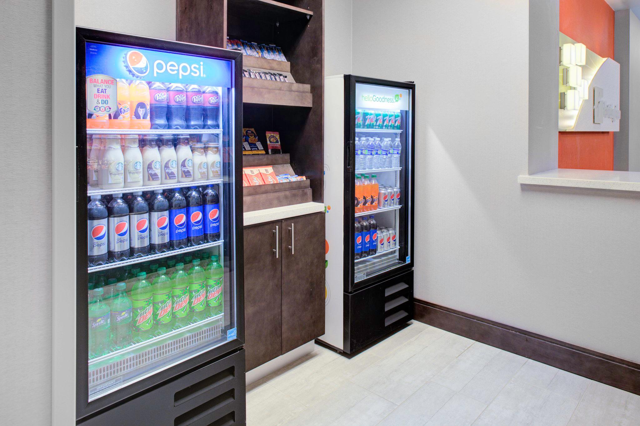 Фото Holiday Inn Windsor Wine Country, an Ihg Hotel