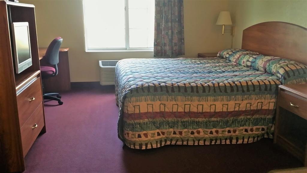 Фото Budget Host Inn