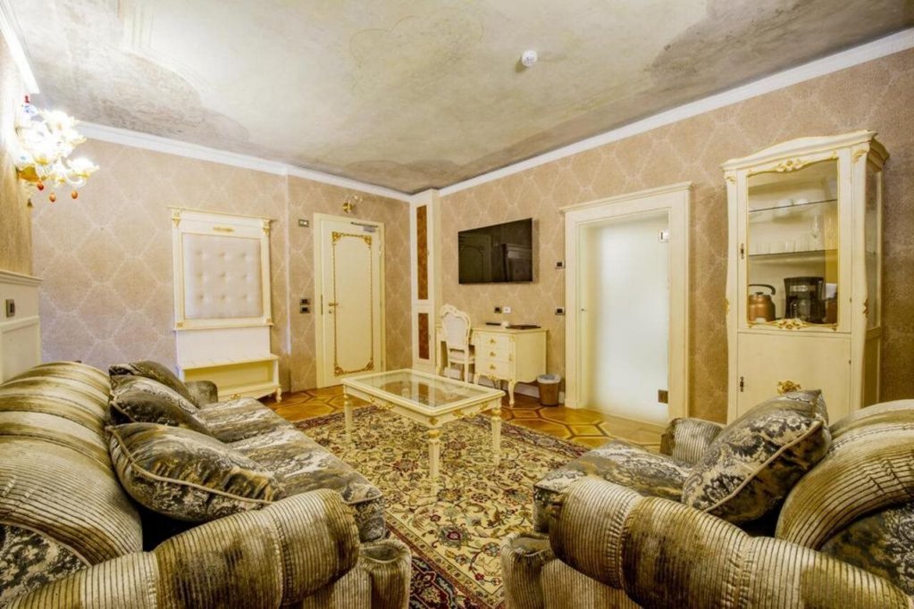 Фото Ego Boutique Hotel