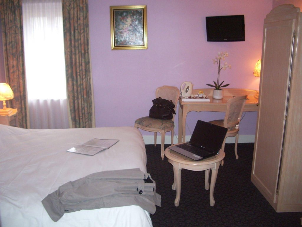 Фото Hotel Restaurant L'Apostrophe