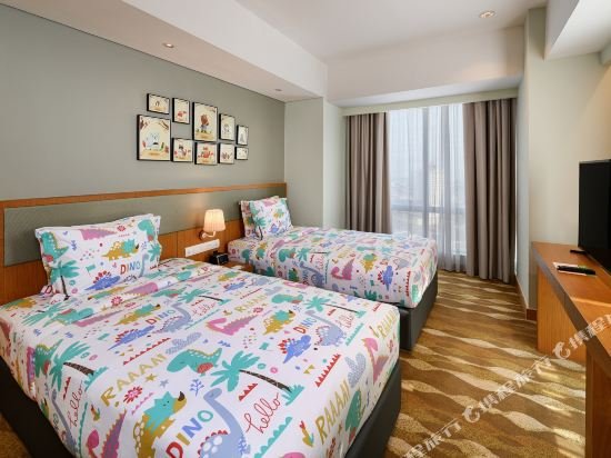 Фото Holiday Inn & Suites Jakarta Gajah Mada, an Ihg Hotel