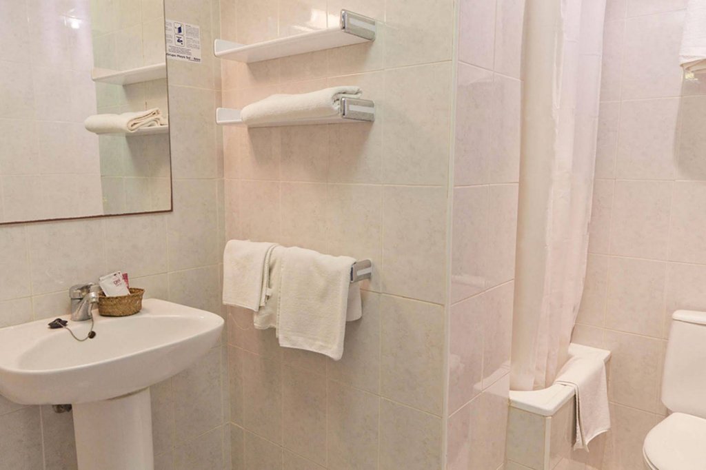 Фото Apartamentos Vibra Caleta - Adults Only