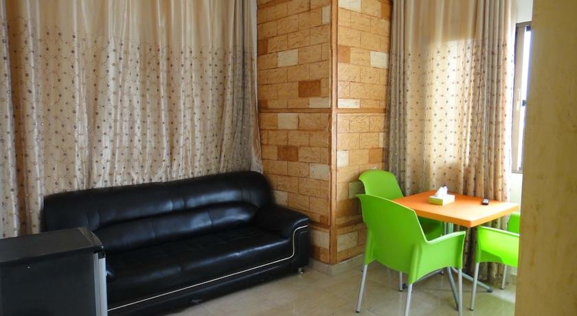 Фото Fos'hat Al Aqaba Furnished Apartments