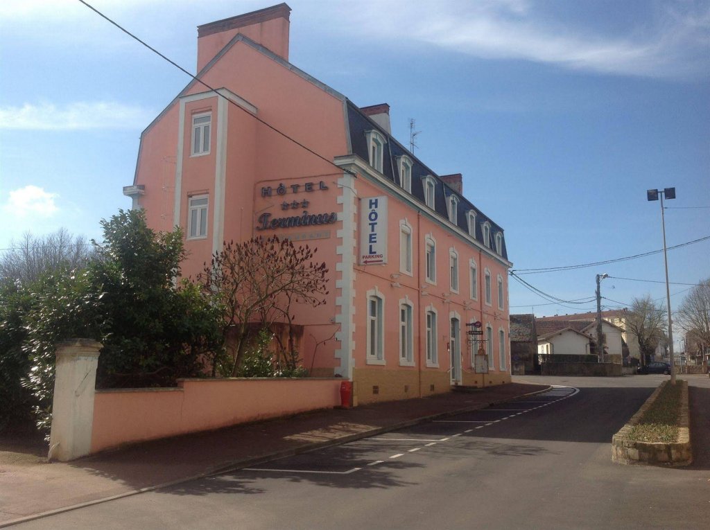 Фото отеля 1