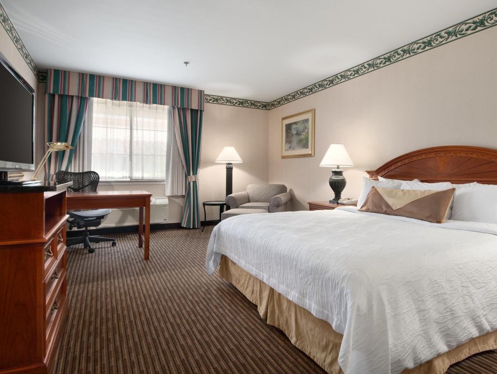 Фото Hilton Garden Inn Palm Springs/rancho Mirage