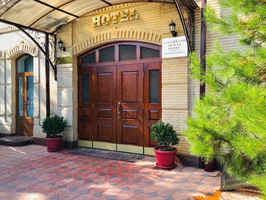 Фото отеля 1