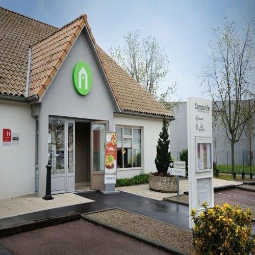 Гостиница Campanile Lyon Est - Aéroport Saint Exupéry в Ла-Туре-дю-Пене