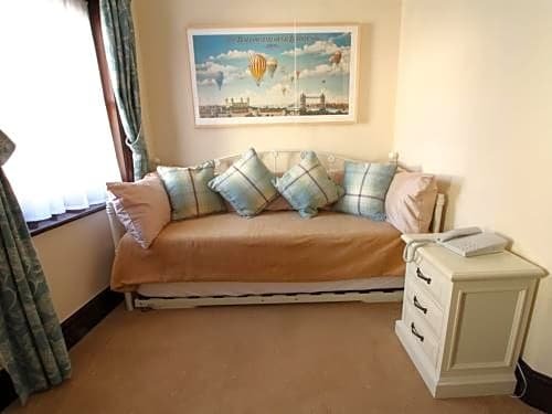 Фото The Pilgrims Hotel